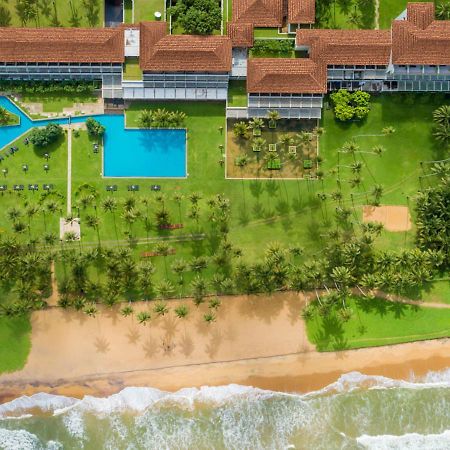 The Blue Water - Geoffrey Bawa Heritage - City Resort Hotel Wadduwa Exteriör bild