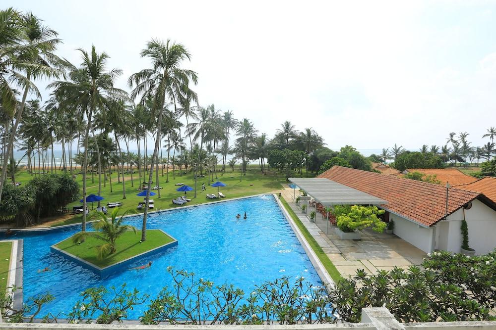 The Blue Water - Geoffrey Bawa Heritage - City Resort Hotel Wadduwa Exteriör bild