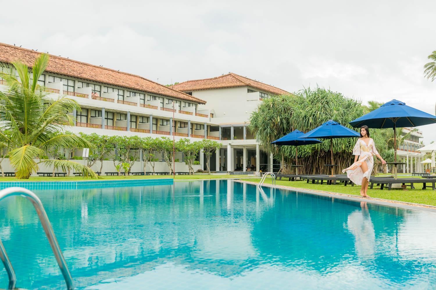 The Blue Water - Geoffrey Bawa Heritage - City Resort Hotel Wadduwa Exteriör bild