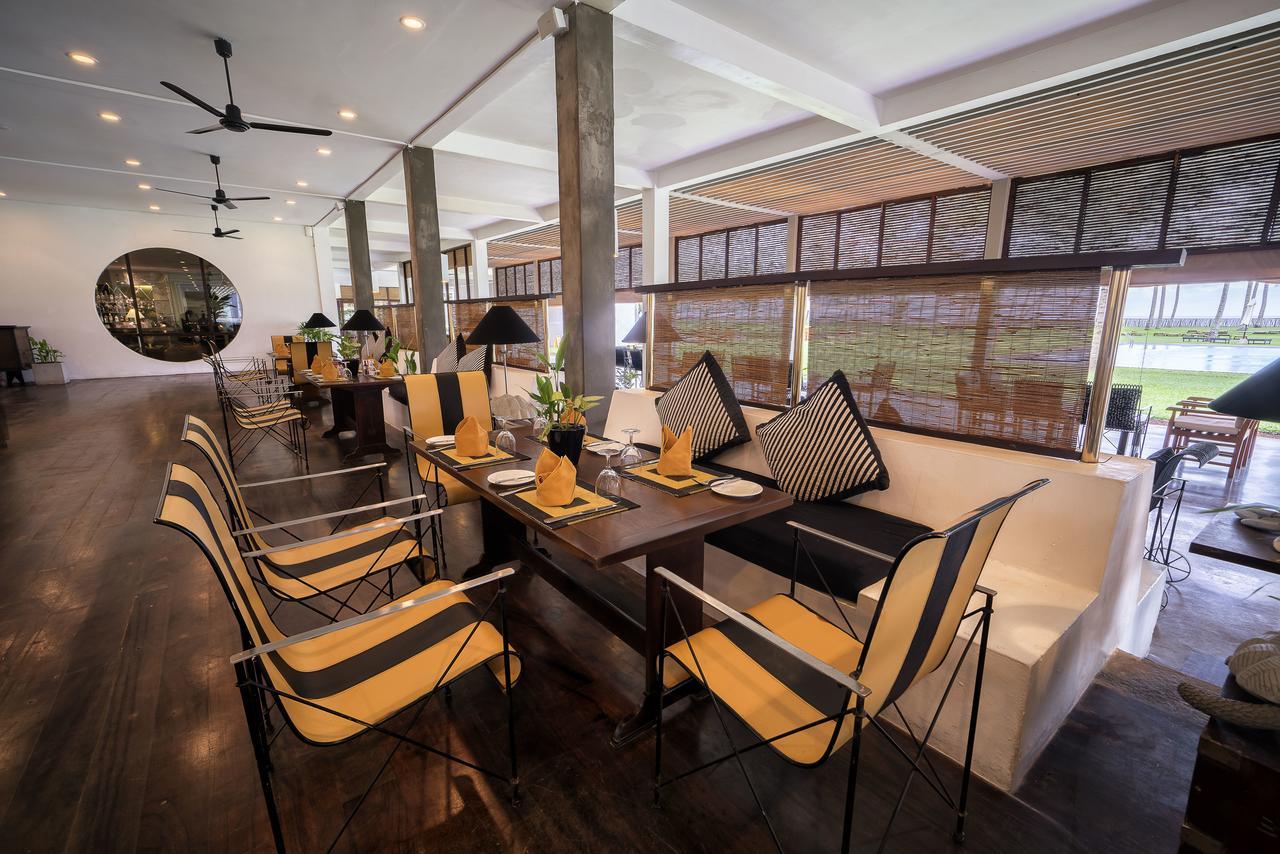 The Blue Water - Geoffrey Bawa Heritage - City Resort Hotel Wadduwa Exteriör bild