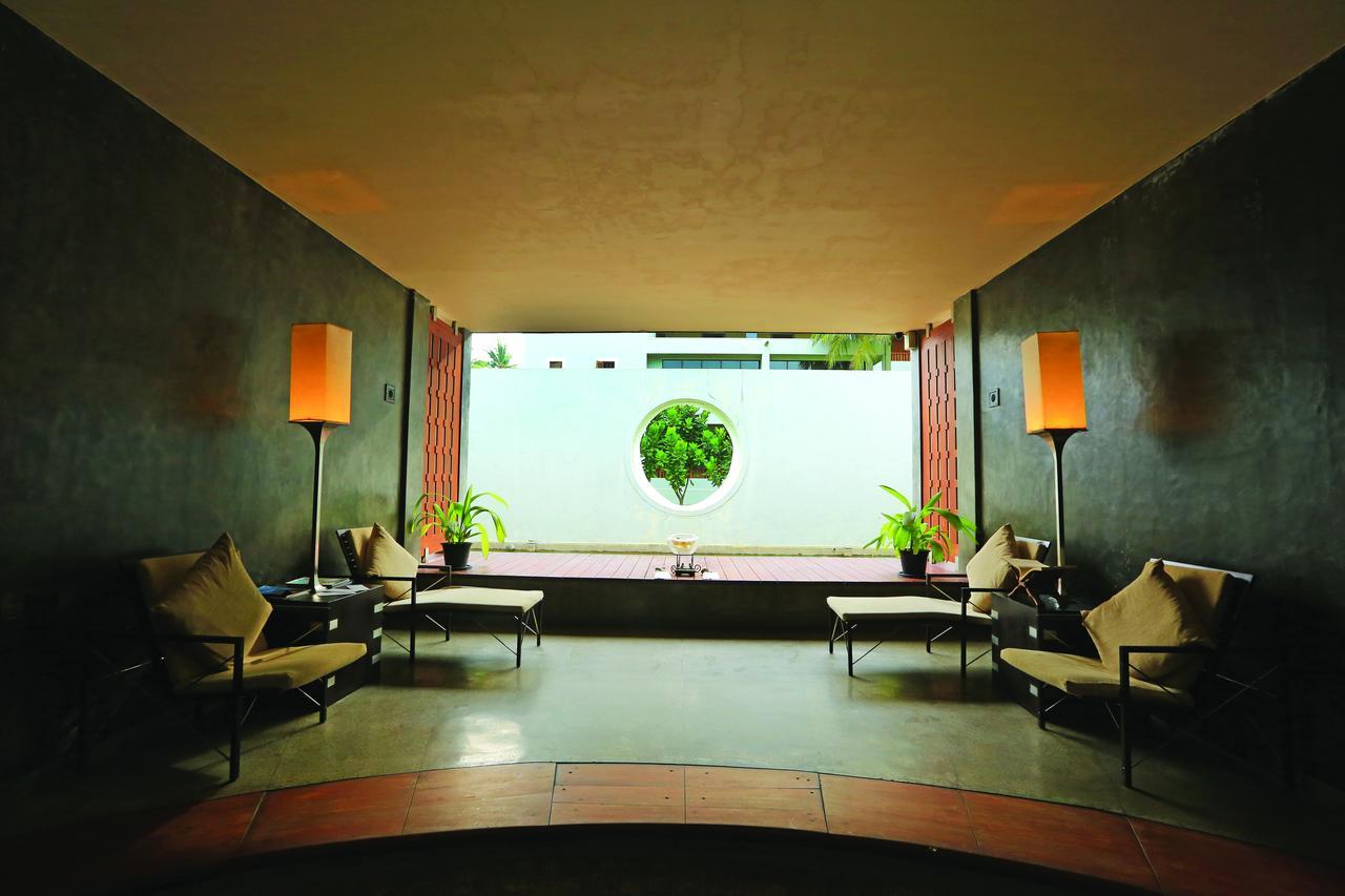 The Blue Water - Geoffrey Bawa Heritage - City Resort Hotel Wadduwa Exteriör bild